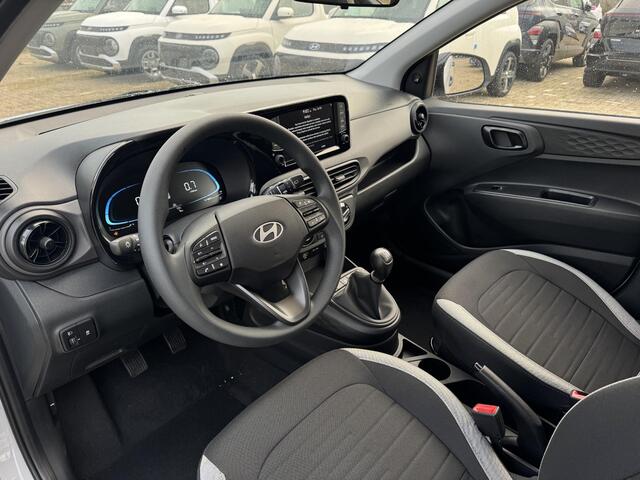Hyundai I 10 1.0 Comfort | Airco | Achteruitrijcamera | Active lane-keeping | Navigatie | Apple carplay/ Android auto |