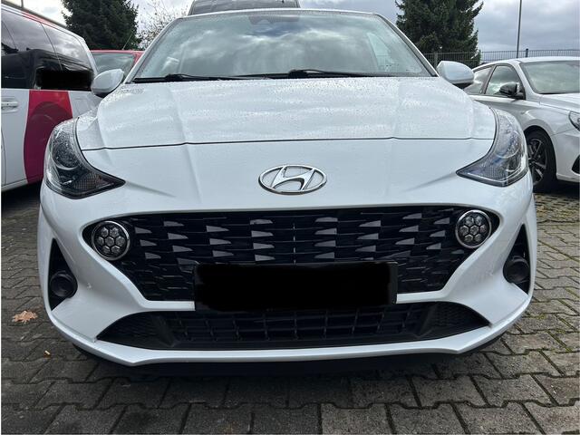 Hyundai I 10 1.0 i-EDITION FULL OPTION RIJKLAAR