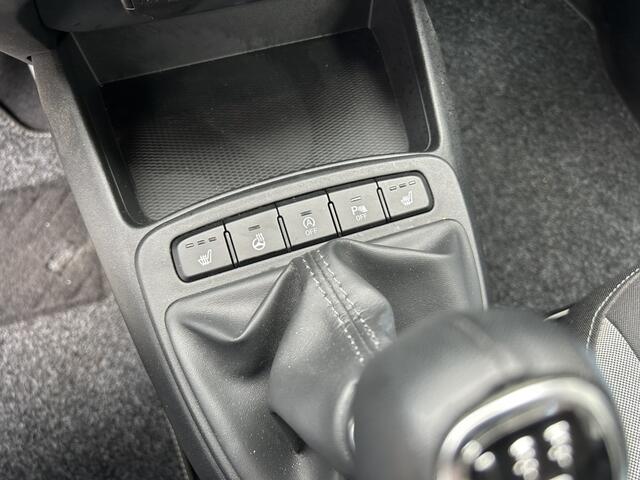 Hyundai I 10 1.0 i-EDITION FULL OPTION RIJKLAAR