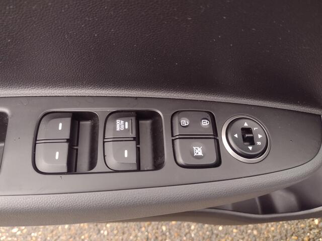 Hyundai I 10 1.0i Comfort 5p. automaat Staat in Hardenberg