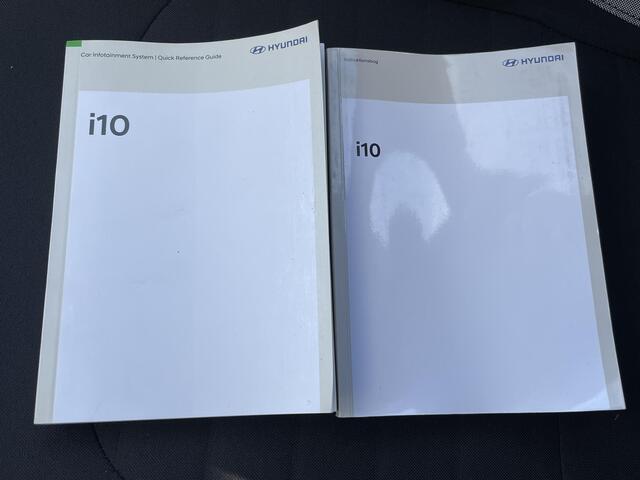 Hyundai I 10 1.0 Comfort Smart / Navigatie d.m.v Apple Carplay/Android auto / Achteruitrijcamera / Stoel-/Stuurverwarming / Cruise Control / Airco