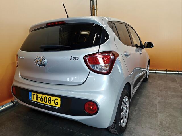 Hyundai I 10 1.0i i-Premium navi | stoelverwarming clima | stuurverwarming