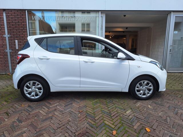 Hyundai I 10 1.0i Comfort /Navi/Apple/Android/Cruise/Pdc/Garantie