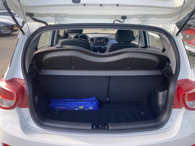 Hyundai I 10 1.0i i-Motion Comf. | 1e eig. |