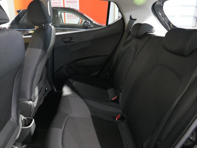 Hyundai I 10 1.0i Comfort All seasons - Cruise - Radio - Elektrische ramen