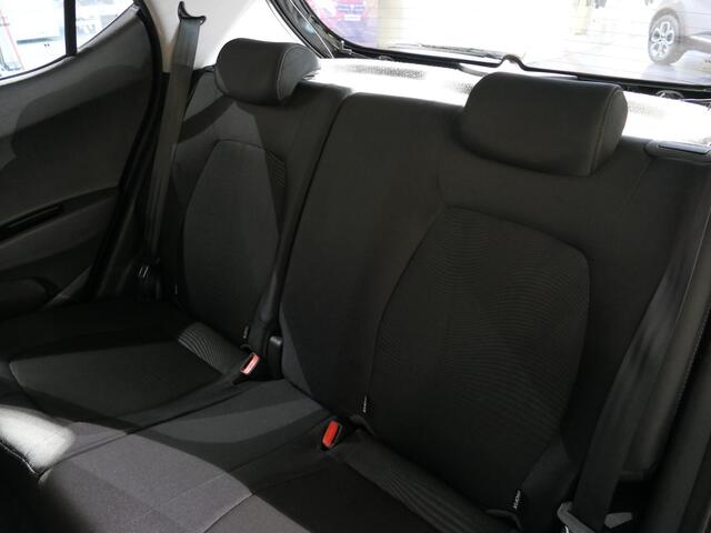 Hyundai I 10 1.0i Comfort All seasons - Cruise - Radio - Elektrische ramen