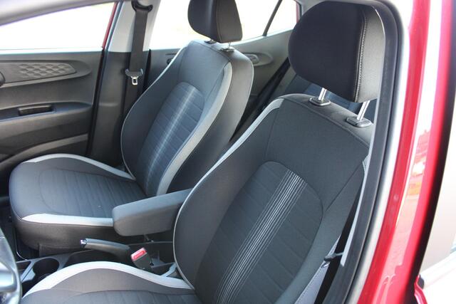 Hyundai I 10 1.0 Comfort Smart 18.866KM - ACHTERUITRIJCAMERA - NAVIGATIE