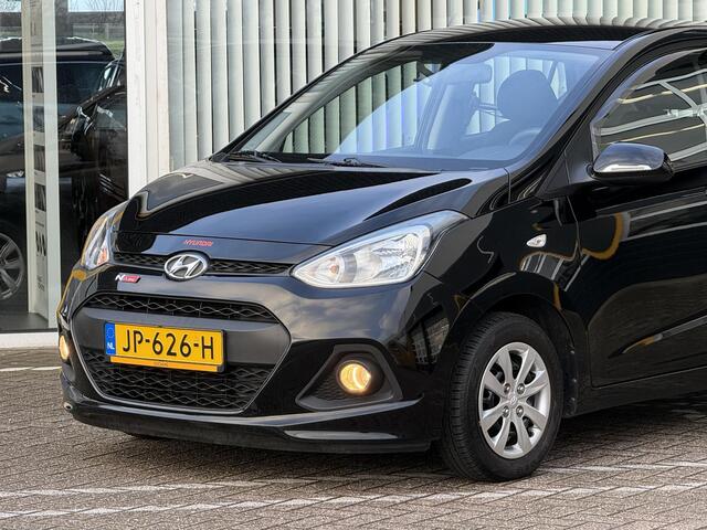 Hyundai I 10 1.0i i-Motion Comfort | NAP | Trekhaak | Climate Control | Cruise Control | All-Season banden |