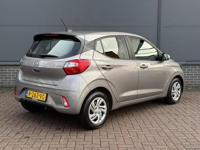 Hyundai I 10 1.0 Comfort / Eerste Eigenaar / Dealer Onderhouden / All Season / Navigatie via Apple Carplay & Android Auto / Cruise / Airco / DAB /