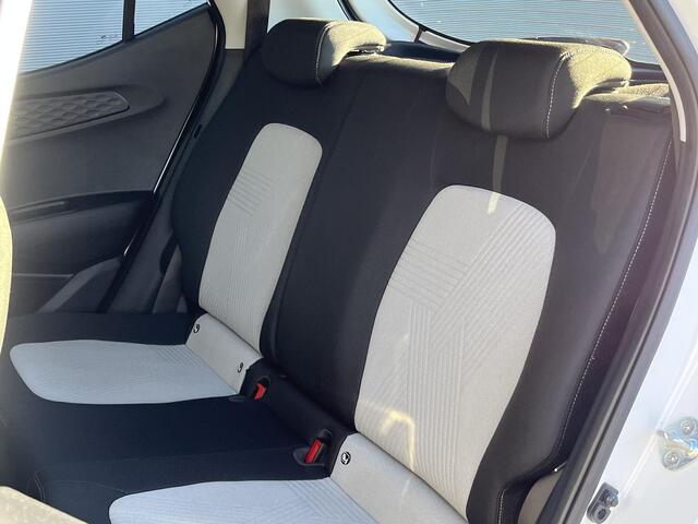 Hyundai I 10 1.0 Premium / Dealer onderhouden / Navigatie / Apple Carplay & Android Auto / Climate / Cruise / Camera /