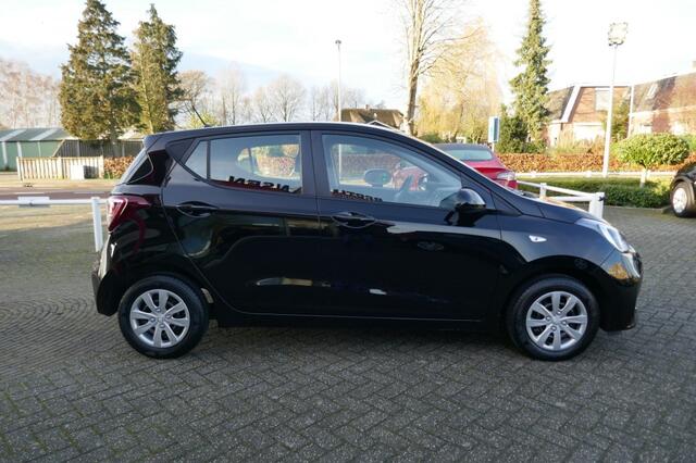 Hyundai I 10 1.0I COMFORT CRUISCONTROLE/AIRCO/NAVIGATIE