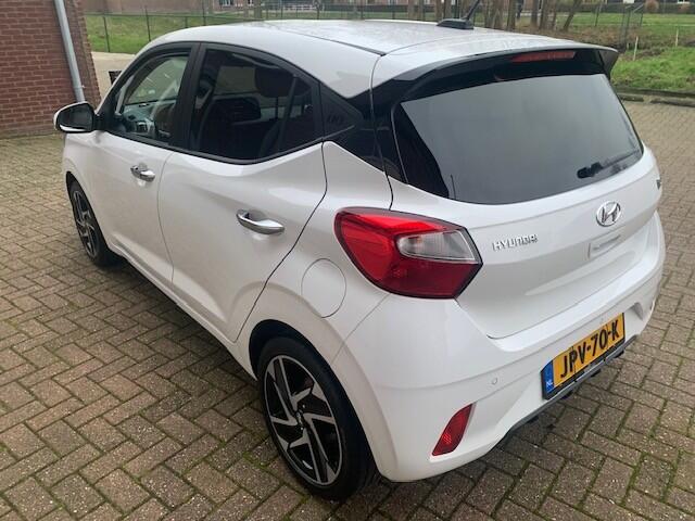 Hyundai I 10 1.0 Premium Camera / Verwarmd stuur-stoelen / Navigatie