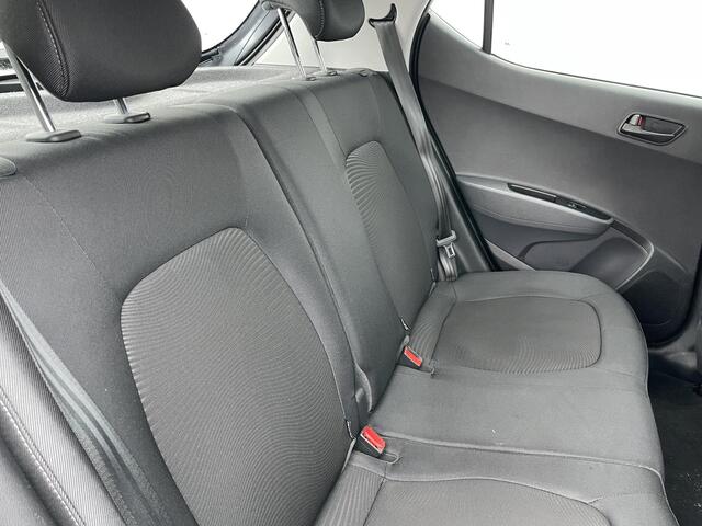 Hyundai I 10 1.0i Comfort / Navigatie / Cruise control / Airco / Telefoon / Elektrisch bedienbare ramen + spiegels.