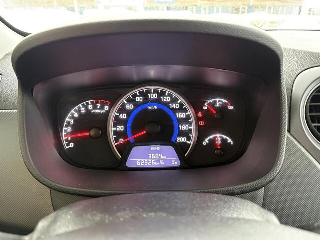 Hyundai I 10 1.0i Premium | Stoelverwarming | Cruise Control | Parkeersensoren | Navigatie & Carplay |