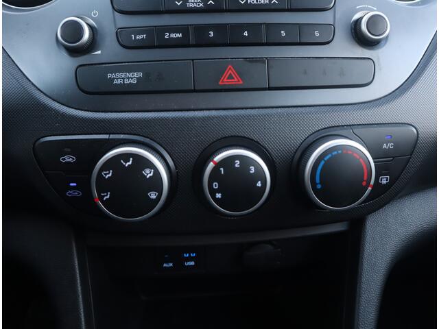 Hyundai I 10 1.0i Comfort / CruiseControl