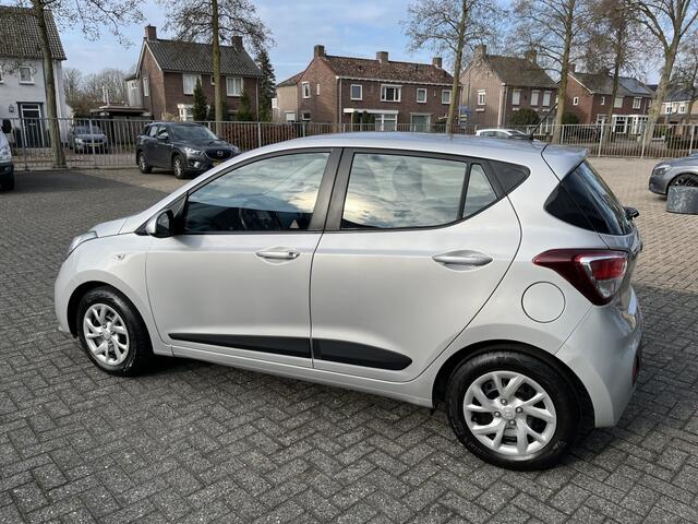 Hyundai I 10 1.0i GO! | 5 zits | Airco | Navigatie | Cruise
