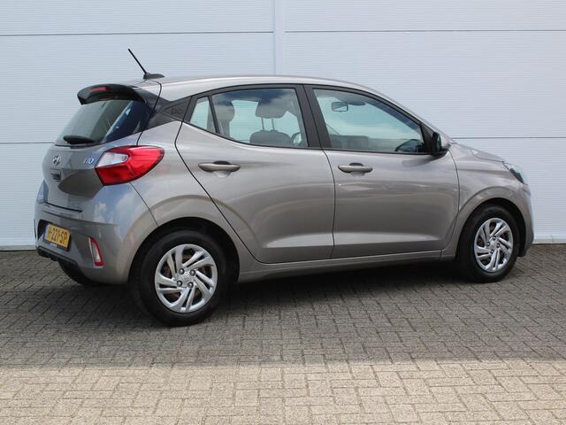 Hyundai I 10 1.0 Comfort Smart / Dealer onderhouden / Navigatie Pack / Apple Carplay/Android Auto / Cruise Control / Airco / Bluetooth / Achteruitrijcamera /