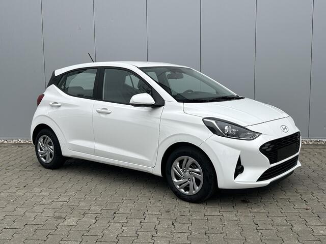 Hyundai I 10 1.0 Premium / 1500 Voordeel / Snel Uit Voorraad Leverbaar / Navigatie / Cruise Control /