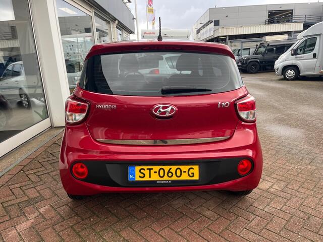 Hyundai I 10 1.0i Comfort Airco Cruise 21.200km!!!!!