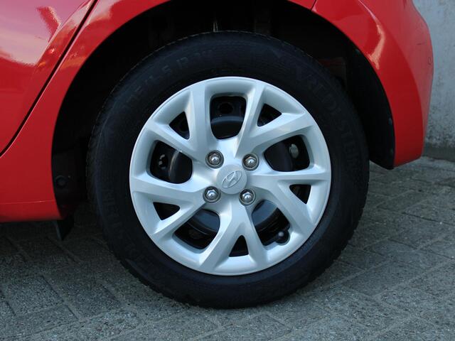 Hyundai I 10 1.0i Comfort | 12 MAANDEN BOVAG GARANTIE |