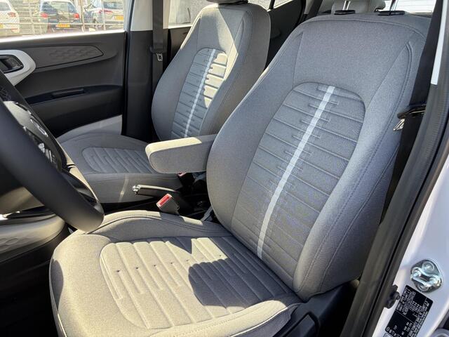 Hyundai I 10 1.0 Premium / Luxe licht interieur / Navigatie / Apple & Android Carplay / Achteruitrijcamera / Parkeersensoren achter / Elektrische ramen voor & achter /