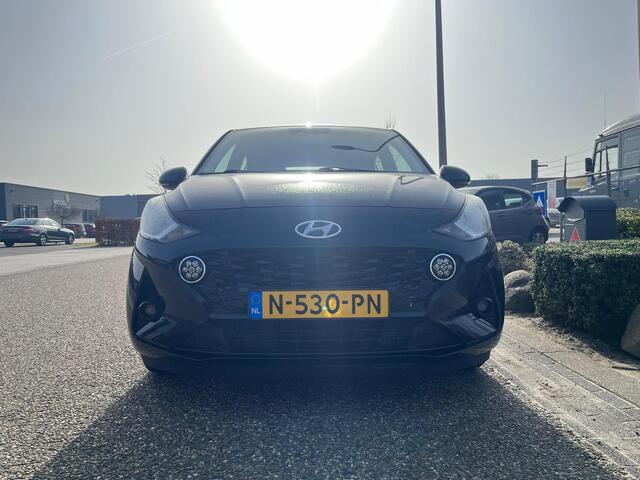 Hyundai I 10 1.0 Comfort Smart | Camera | Cruise Control | Carplay | NAVI | Elektrische ramen en spiegels voor