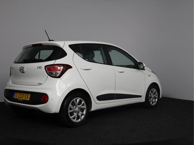 Hyundai I 10 1.0i Comfort | Navigatie | Parkeersensoren |