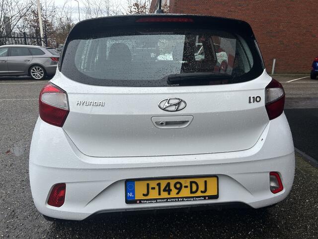 Hyundai I 10 1.0 Comfort 5-zits // NAVI + CARPLAY // CAMERA // CRUISE // LMV // DAB
