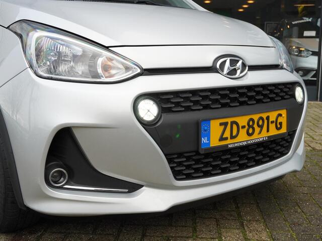 Hyundai I 10 1.0i Comfort 5p. AUTOMAAT / 26.000KM!! / 1E EIGENAAR / DEALER ONDERHOUDEN / NAVI / SMART PACK / PDC A / AIRCO / BLUETOOTH / DAB / APPLE CARPLAY / ANDROID AUTO / 14''
