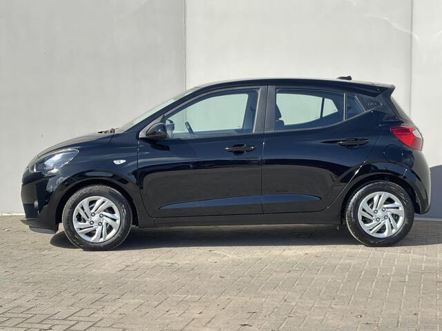 Hyundai I 10 1.0 Premium Handgeschakeld / Fabrieksgarantie tot 10-2029 / Stuur en Stoel verwarming / Achteruitrijcamera / Navigatie via Apple Carplay/Android Auto / Cruise control / Airco /