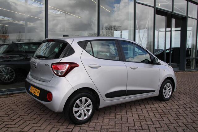 Hyundai I 10 1.0i Go! 2017 Airco Navi Carplay Perfect onderhouden