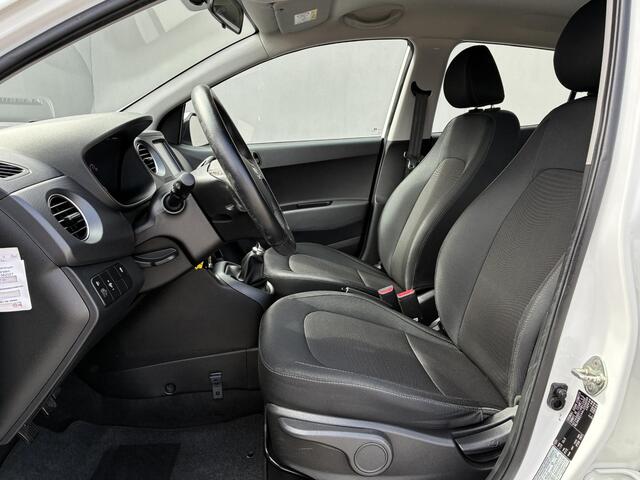 Hyundai I 10 1.0i Comfort / Volledig onderhouden / Navigatie / Cruise Control / Apple Carplay/Android Auto / DAB / Parkeersensoren achter / All-Season Banden /