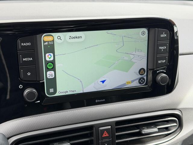 Hyundai I 10 1.0 / All season banden / Stuur- & Stoel verwarming / Navigatie via Apple Carplay of Android Auto / Climate control / Achteruitrijcamera / Cruise control / Elektrische ramen voor /