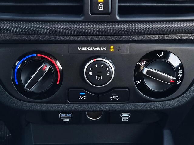 Hyundai I 10 1.0 Comfort / ¤1000,- Voordeel / Navigatie / Achteruitrijcamera / Airco / Elek. Ramen Voor / Apple Carplay & Android Auto /