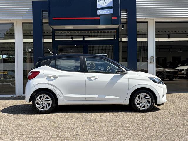 Hyundai I 10 1.0 Comfort Smart 5-zits / NL-Auto / Dealer-Onderhouden / 1e-Eigenaar / Cruise-Control / Apple-Carplay & Android-Auto / DAB Radio-Bluetooth / Navi / Camera / ENZ.