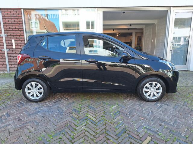 Hyundai I 10 1.0i Comfort /52.000 Km/Navi/Apple/Android/Cruise/Garantie