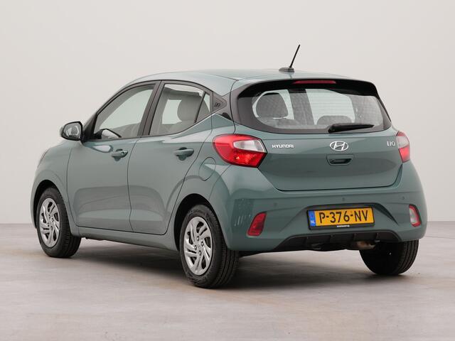 Hyundai I 10 4 zits 1.0 Premium | Apple carplay | Navigatie | Achteruitrij camera | Parkeersensoren achter | Bluetooth | Connected services | Cruise control | Armleuning bestuurder | Spraakbediening |