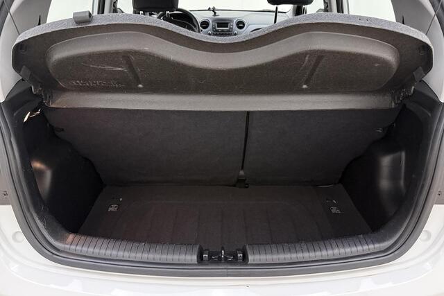 Hyundai I 10 1.0i Comfort 67pk | Airco | Cruise Control | Trekhaak | 1e Eigenaar | Elektrische ramen | Centrale vergrendeling met afstandsbediening