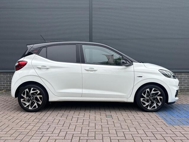 Hyundai I 10 1.0 T-GDI N Line 5-zits 100 pk / Dealer onderhouden / Navigatie / Stoel-Stuurverwarming / Apple carplay / Android auto / Achteruitrijcamera / Climate control / DAB radio /