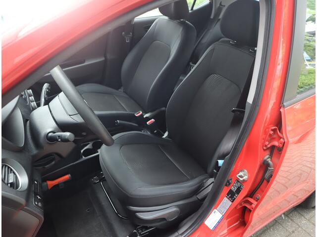 Hyundai I 10 1.0i Comfort / Airco / Stuurbekr / Cruise