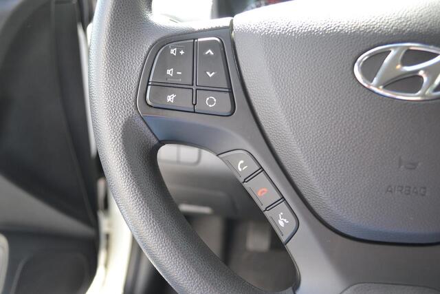 Hyundai I 10 1.0I COMFORT|NAVI|CARPLAY|PDC|CRUISE