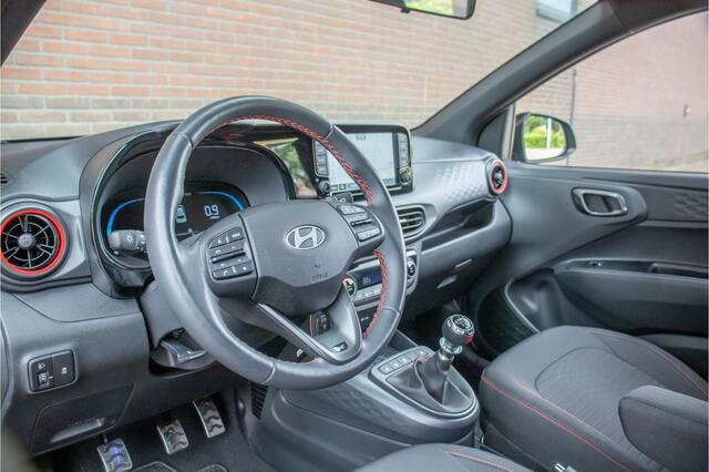 Hyundai I 10 1.0 T-GDI N Line, 4.000km NAP, Stoel & Stuurverwarming, Climate control, Carplay, Navigatie, Camera.