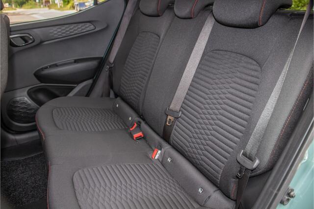Hyundai I 10 1.0 T-GDI N Line, 4.000km NAP, Stoel & Stuurverwarming, Climate control, Carplay, Navigatie, Camera.