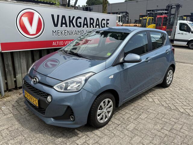 Hyundai I 10 1.0i Comfort 1 Eigenaar NAP/Navigatie/Cruise control/Bluetooth/Apple Carplay & Android Auto/Regen & Lichtsensor
