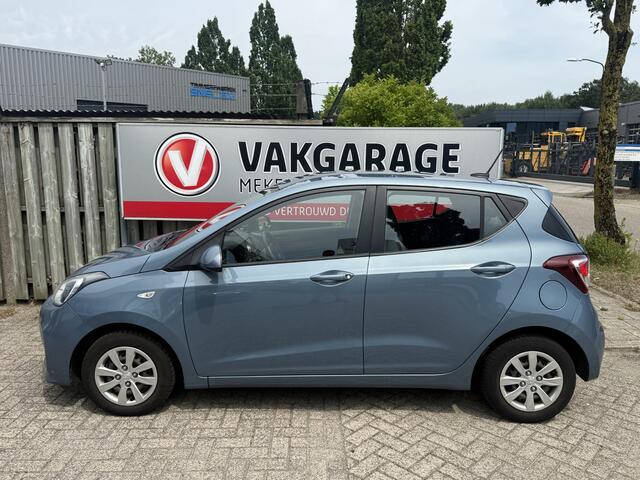 Hyundai I 10 1.0i Comfort 1 Eigenaar NAP/Navigatie/Cruise control/Bluetooth/Apple Carplay & Android Auto/Regen & Lichtsensor