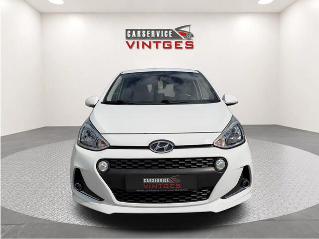 Hyundai I 10 1.0i Comfort 5p. Automaat | 32.719 km | Clima | Navi | Stoel- & Stuurverwarming | PDC