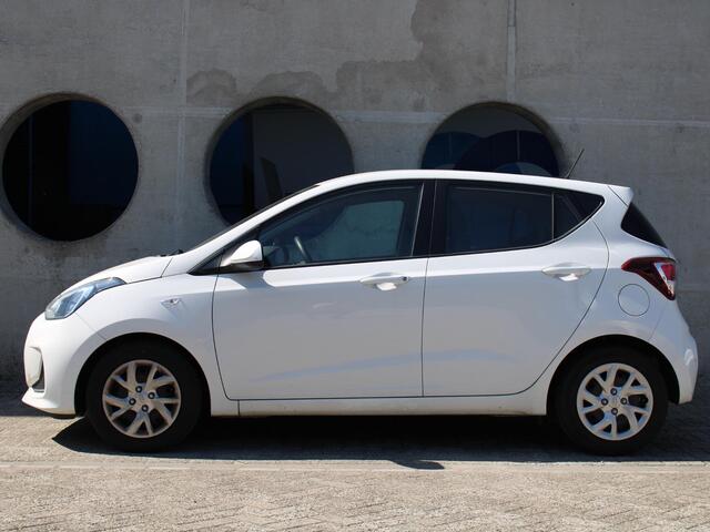 Hyundai I 10 1.0i Comfort | APPLE CARPLAY / ANDROID AUTO | PARKEERSENSOREN ACHTER | CRUISE CONTROL |