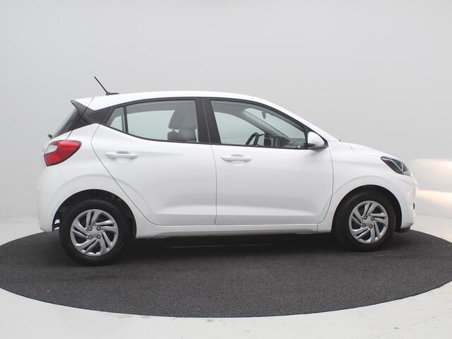 Hyundai I 10 1.0 Premium / ¤ 2.000,- Voordeel Op Nieuwprijs / Rijklaarprijs / Direct Leverbaar / Navigatie / Airco Climate Control / Cruise Control / 5 Jaar Fabrieksgarantie /
