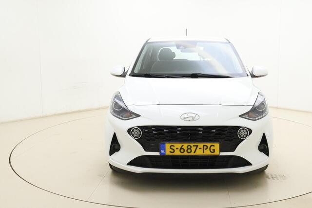 Hyundai I 10 1.0 Premium | Camera | Parkeersensoren | Climate control | Weinig kilometers | Cruise control | DAB Radio