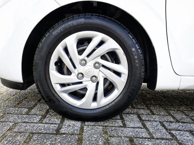 Hyundai I 10 1.0 Comfort 1e-Eig. & Keurig-Onderh. BOVAG-Garantie. NL-Auto